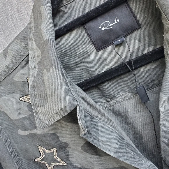 Rails Camo Star Raw Hem Button Front Top - Picture 6 of 10